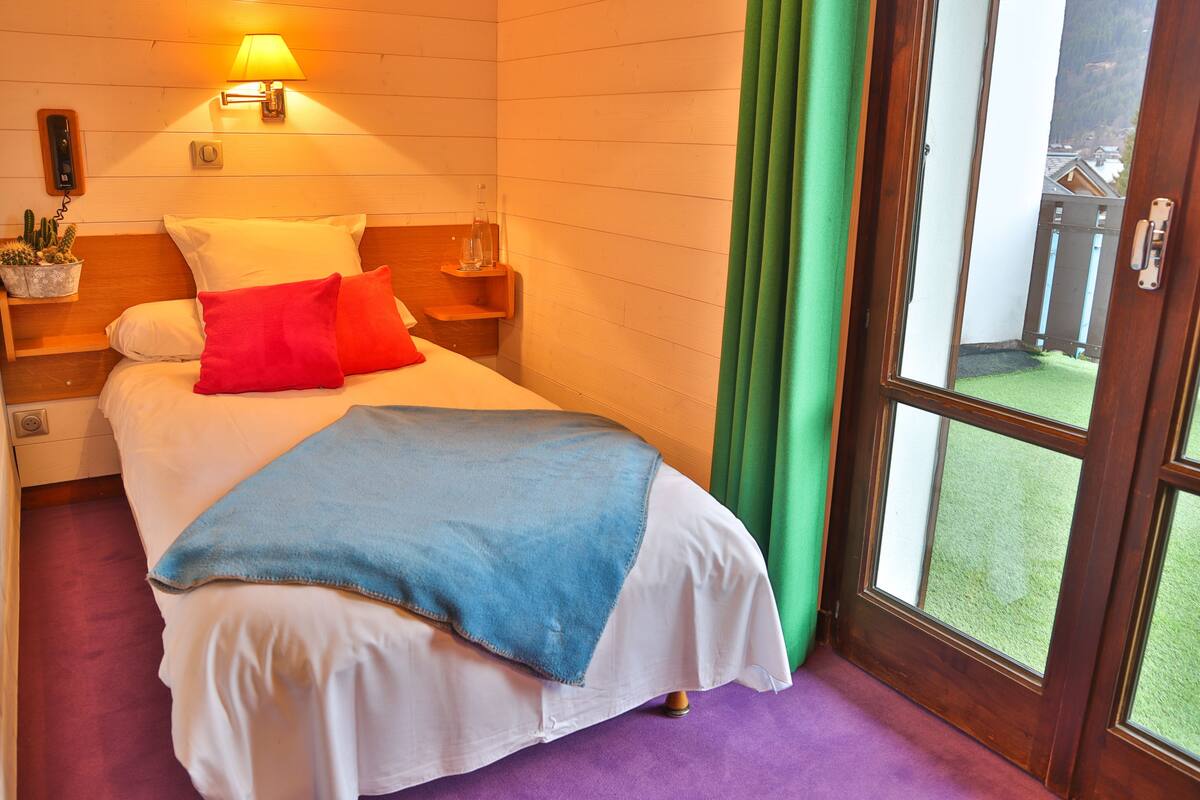 Single Room, Balcony | Desk, free WiFi, bed sheets