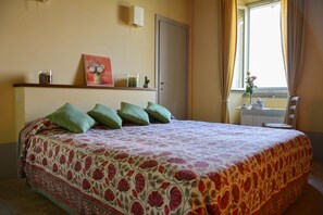 Soundproofing, rollaway beds, free WiFi, bed sheets - Agriturismo Casale Bonaparte (Cellere)