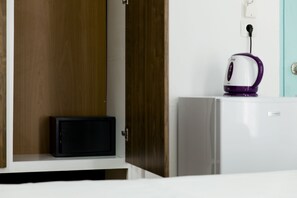 Economy dubbelrum för 1 person | Tempur-Pedic-madrasser och värdeförvaringsskåp på rummet