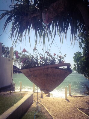 On the beach - Mirissa Seastar (Mirissa)