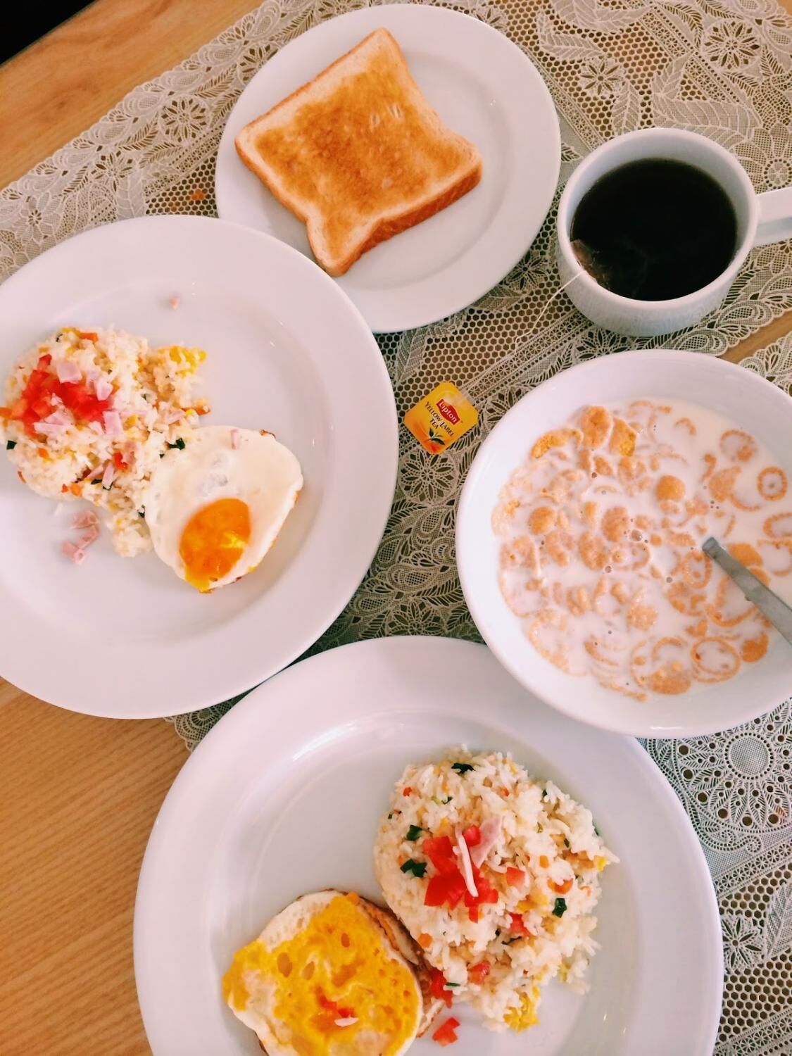 free daily full breakfast