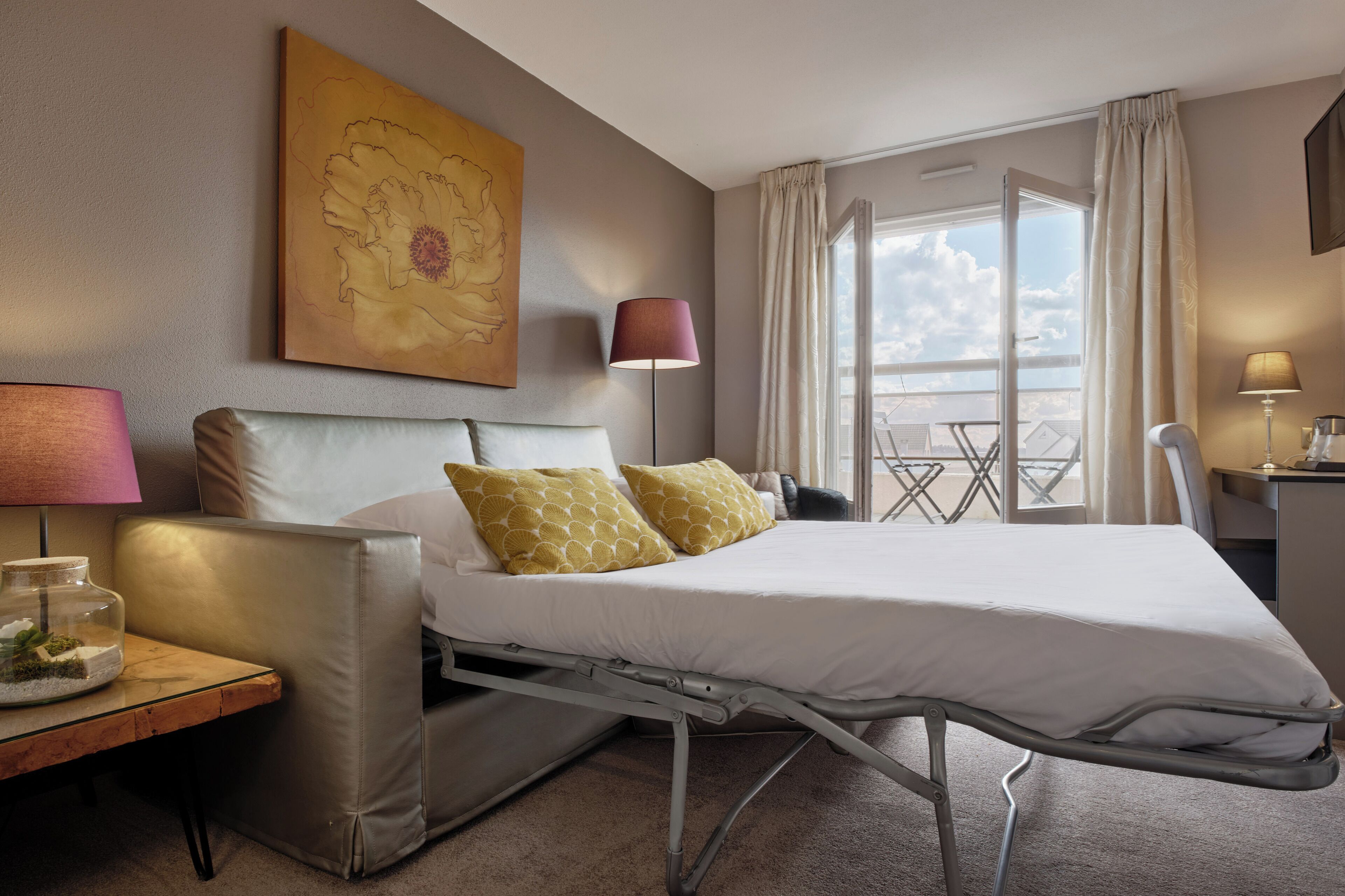 suite | in-room safe, desk, blackout curtains, soundproofing