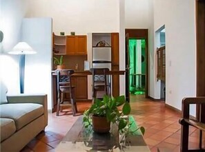 32-Zoll-Flachbildfernseher mit Kabelempfang, Fernseher, Netflix