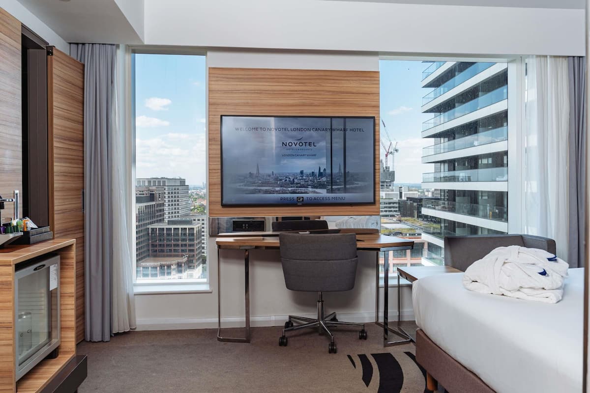 Habitación ejecutiva, 1 cama doble (Premium) | Caja fuerte, escritorio, espacio para trabajar con un portátil