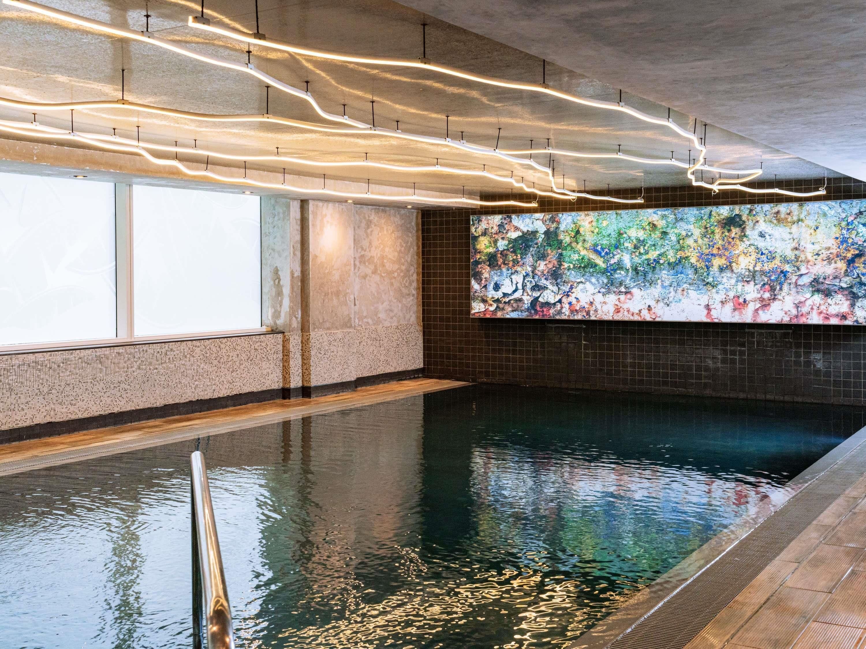 Hồ bơi trong nhà 