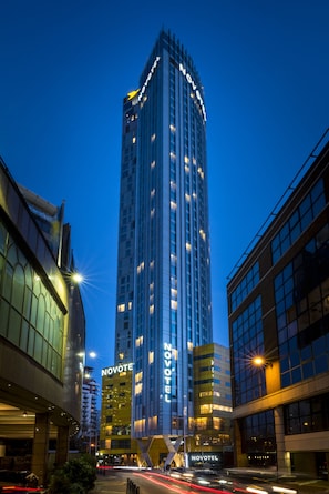 Front of property - Novotel London Canary Wharf Hotel (London)