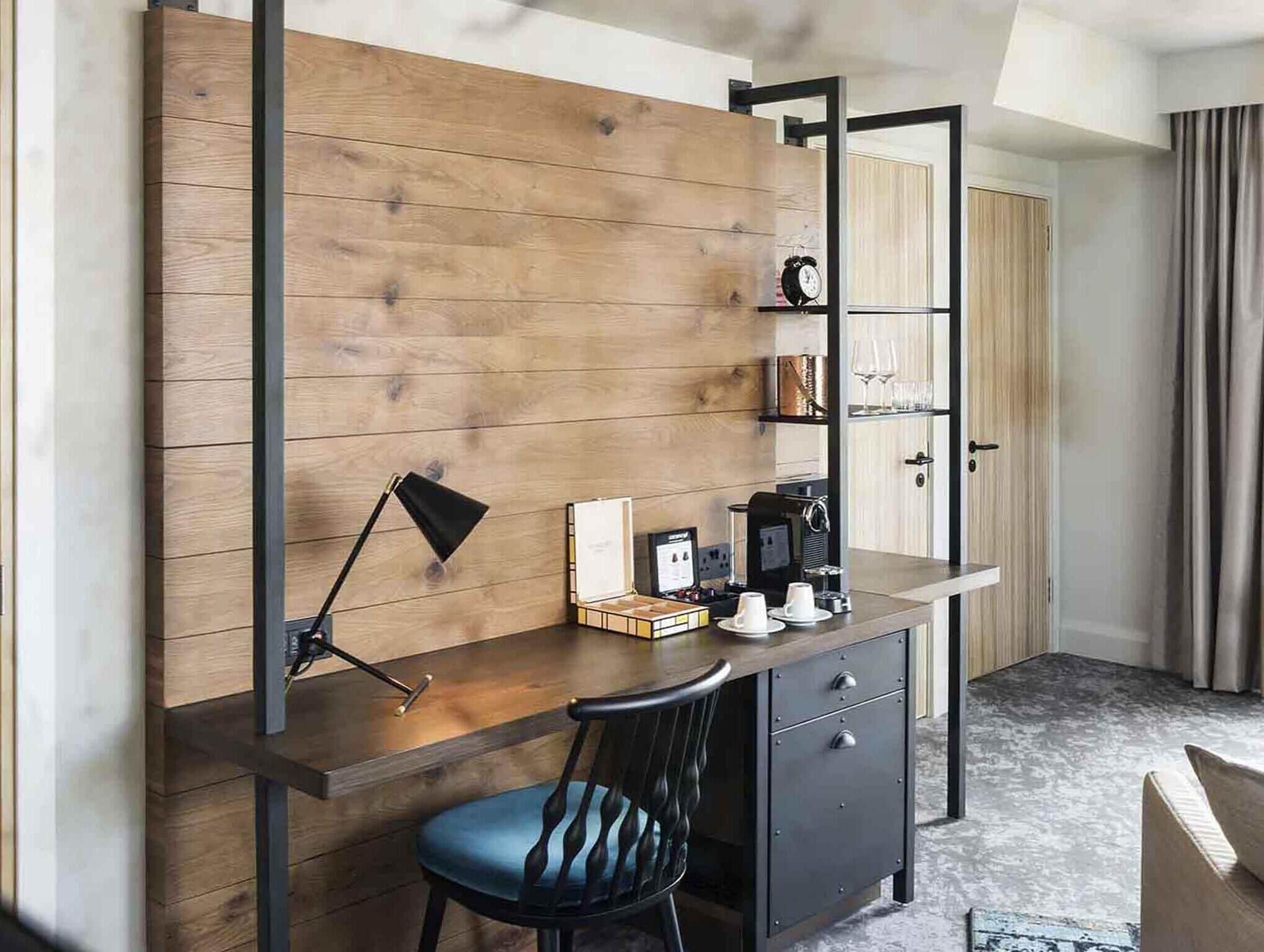 studio, 1 king bed | 1 bedroom, in-room safe, laptop workspace, iron/ironing board