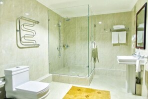 Room - Shymkent Grand Hotel (Shymkent)