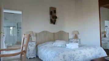 Superior Triple Room | Premium bedding, individually decorated, individually furnished