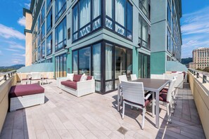 Allergikerbettwaren, Zimmersafe, Schreibtisch