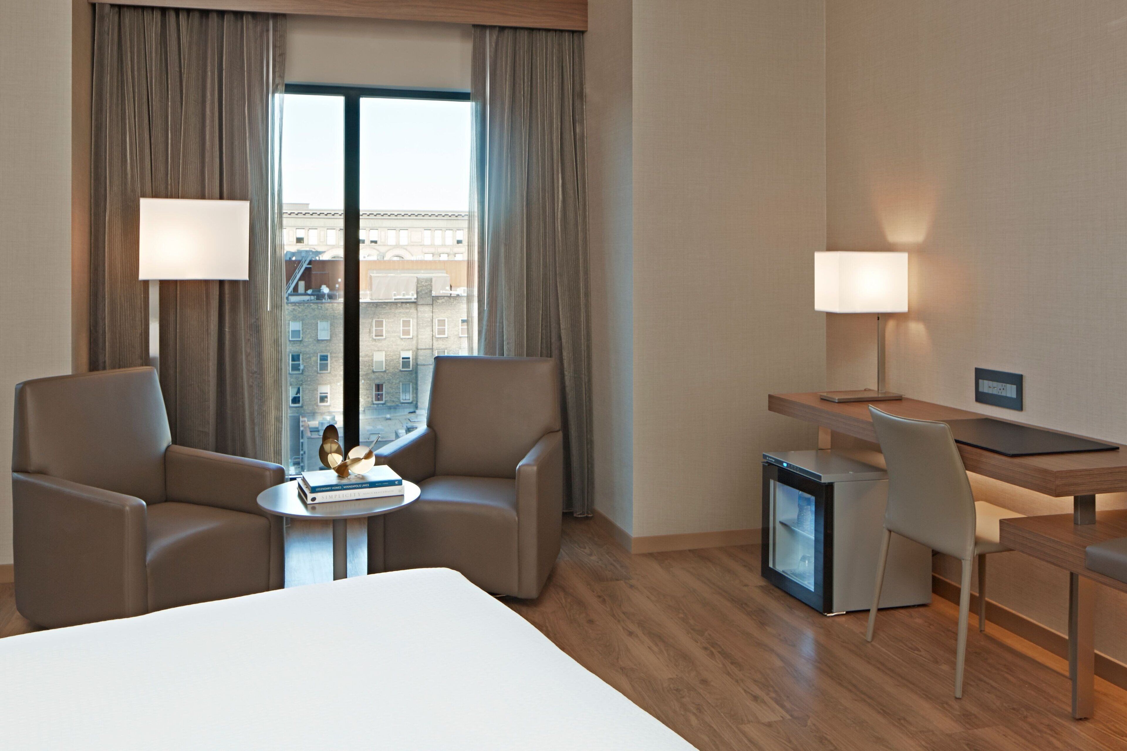 room, 1 king bed | premium bedding, pillow-top beds, in-room safe, desk