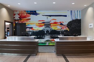 Mostrador para check-in y check-out