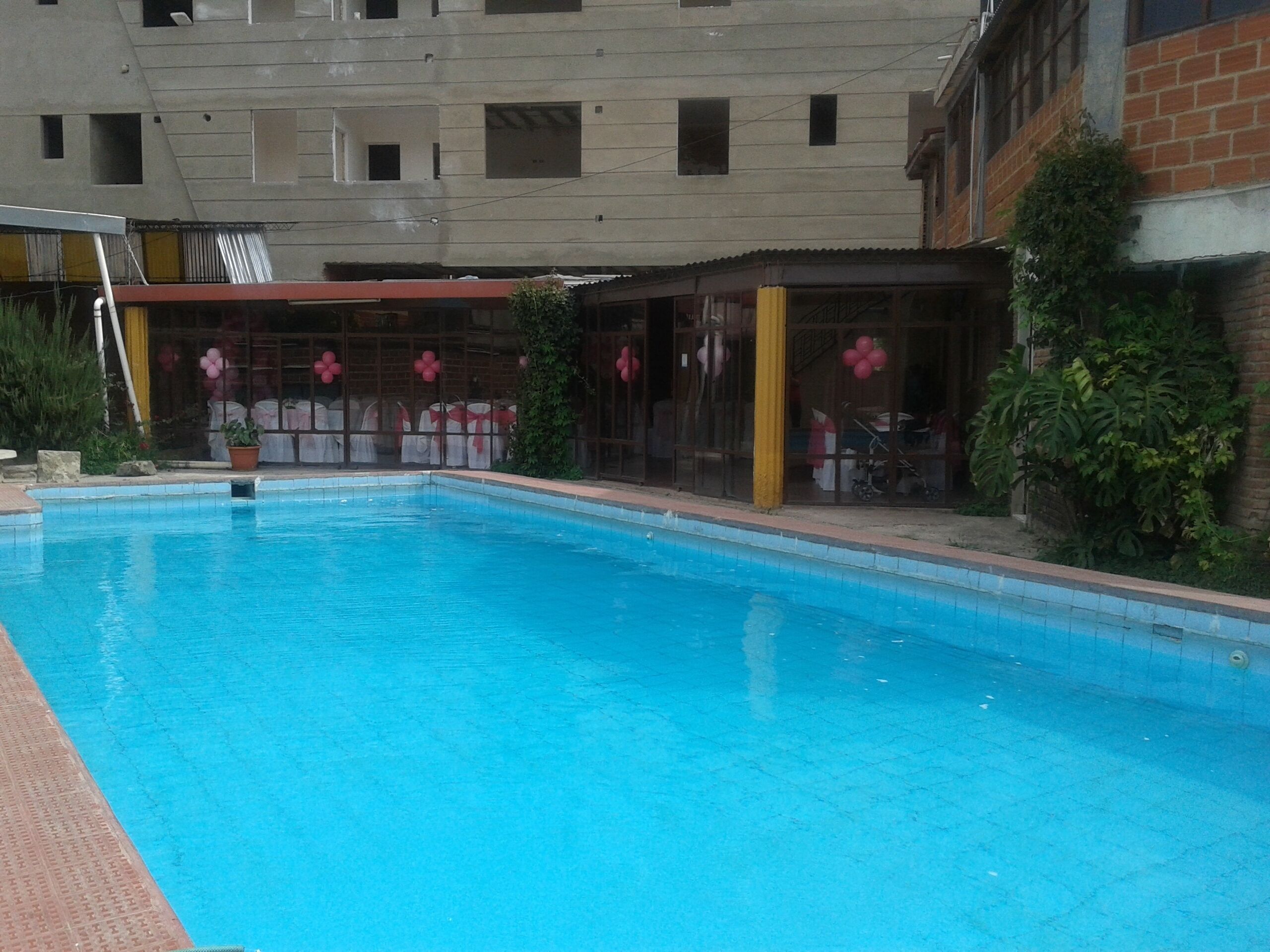 breakfast, lunch, dinner served; regional cuisine