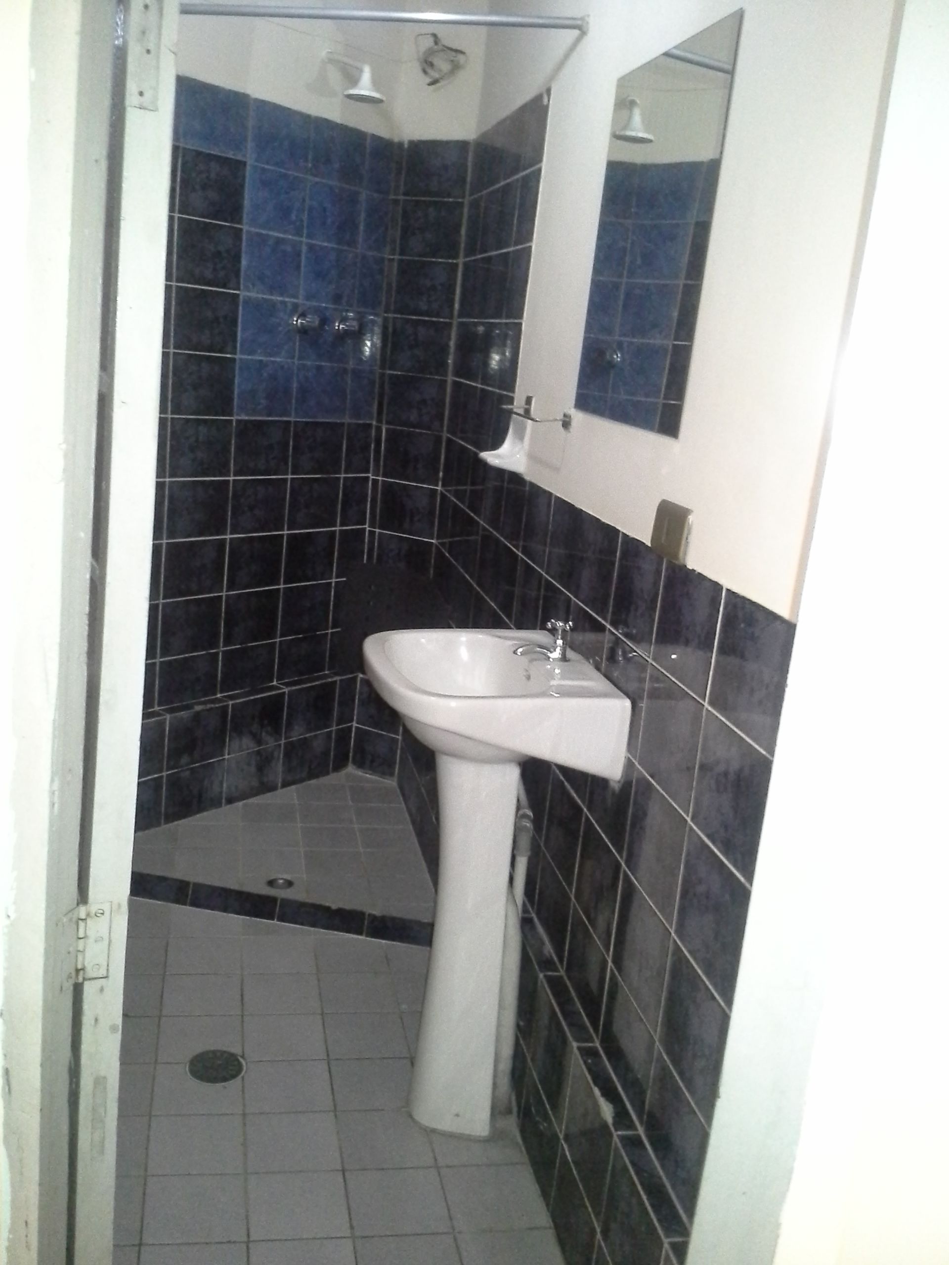 apartment, 1 double bed | bathroom | shower, towels, soap