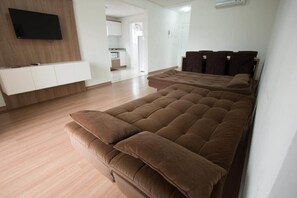 Apartment, Multiple Beds (203) | Living area | LCD TV - Residencial Scheifler (Gramado)