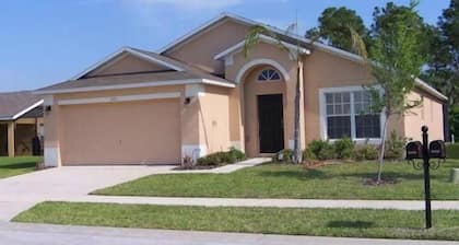 2005 Sandy Ridge House 5 Bedroom by Florida Star
