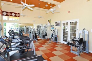 Family House, 6 Bedrooms | Fitness facility