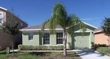 289 Sandy Ridge House 4 Bedroom by Florida Star