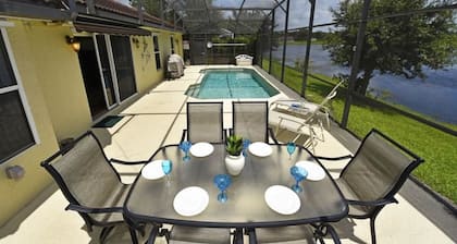 3125 VillaSol Townhome 4 Bedroom by Florida Star