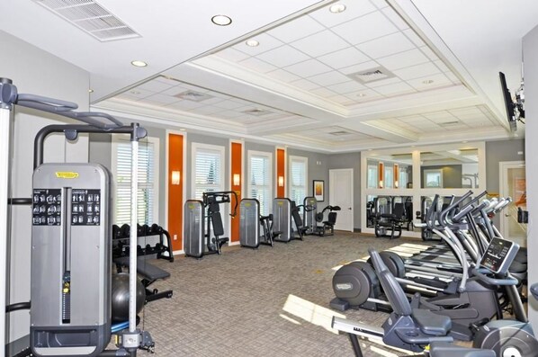 Family House, 5 Bedrooms | Fitness facility