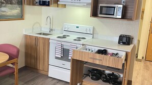 ห้องสวีท, เตียงควีนไซส์ 1 เตียง, ปลอดบุหรี่ (Efficiency, Upgrade) | ครัวส่วนตัว