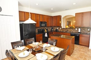 Family House, 5 Bedrooms | Private kitchen - 733 Watersong House 5 Bedroom by Florida Star (Davenport)