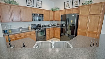 Fridge, microwave, coffee/tea maker