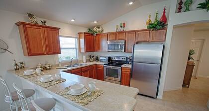 Amberly Court Home 3 Bedroom by The VIR Group