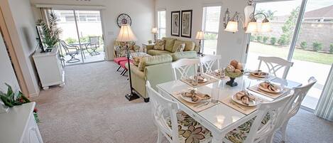 Maison, 3 chambres | Restauration dans la chambre