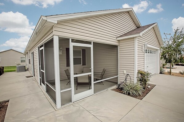 Terrace/patio - Castlegate Court Home 2 Bedroom by The VIR Group (Wildwood)