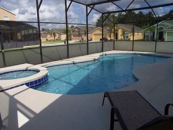 Family House, 5 Bedrooms | Indoor pool