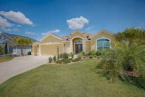 Front of property - Yuma Place Home 3 Bedroom by The VIR Group (Wildwood)