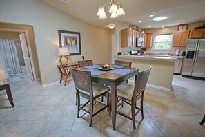 House, 3 Bedrooms | 3 bedrooms, pillowtop beds, free WiFi