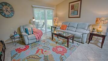 House, 3 Bedrooms | Living area | 50-inch TV with cable channels