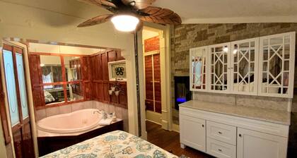 The Gables Inn Bed & Breakfast