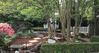 The Gables Inn Bed & Breakfast