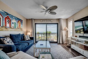 คอนโด, ห��ลายเตียง (Anchorage II C02) | บริเวณนั่งเล่น