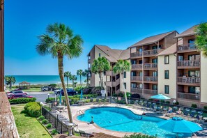 Condo, 1 King Bed with Sofa bed (Anchorage II B12) | Pool