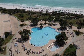 Outdoor pool - St Croix at Silver Shells 3 Bedroom Apartment by BnD (Destin)