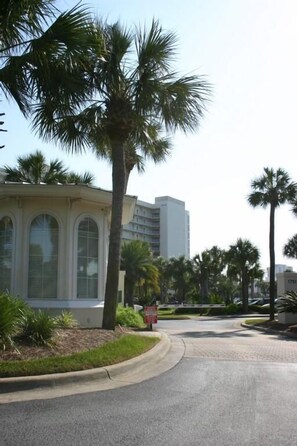 Exterior - Sterling Shores 2 Bedroom Apartment by BnD (Destin)