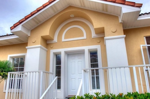 Captiva 3 Bedroom Apartment by BnD