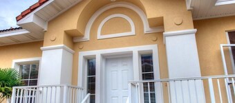 Captiva 3 Bedroom Apartment by BnD