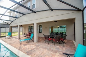 Family House, 6 Bedrooms | Terrace/patio