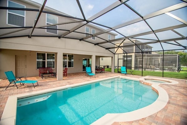 Family House, 6 Bedrooms | Indoor pool | Outdoor pool