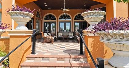 101 Aviana House 6 Bedroom by Florida Star