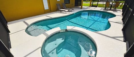 Family House, 6 Bedrooms | Pool | Outdoor pool