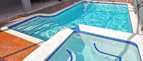 Family House, 5 Bedrooms | Outdoor pool