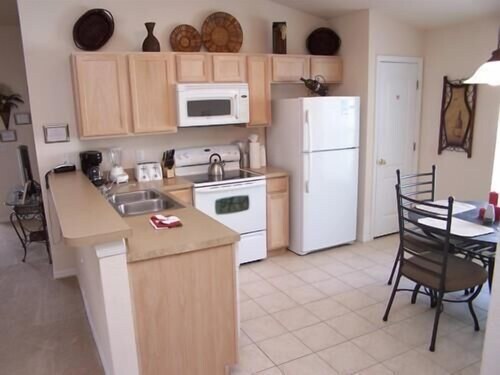 157 Sandy Ridge House 5 Bedroom by Florida Star