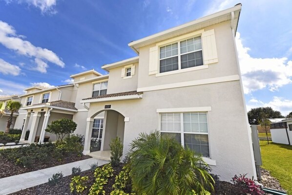 Family House, 5 Bedrooms | Property entrance - 1600 Champions House 5 Bedroom by Florida Star (Davenport)