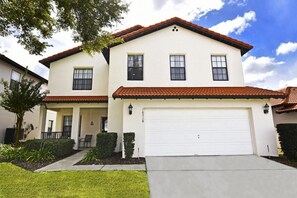 Family House, 4 Bedrooms | Property entrance - 16718 High Grove House 4 Bedroom by Florida Star (Clermont)